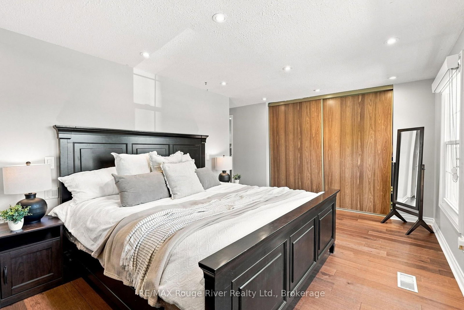 117 Pine Hills Road • Whitby, ON photo 21