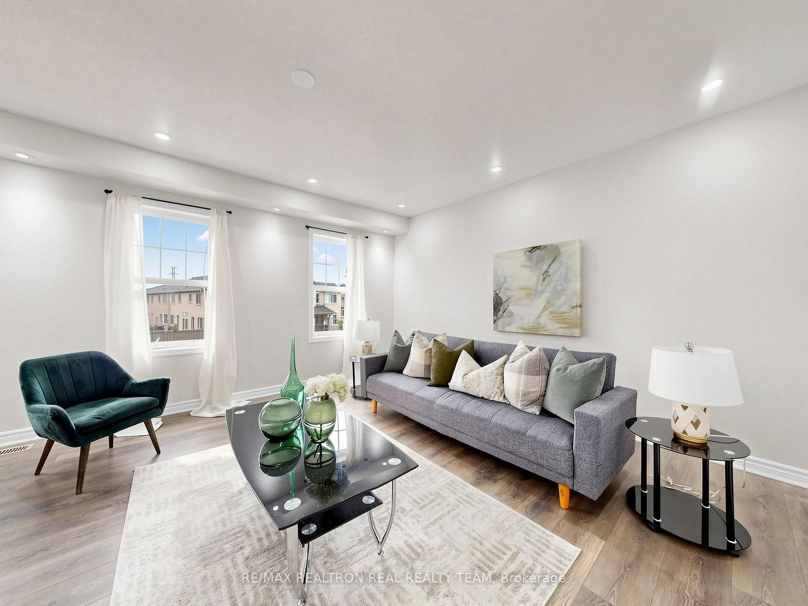 2708 Burkholder Drive • Pickering, ON photo 11
