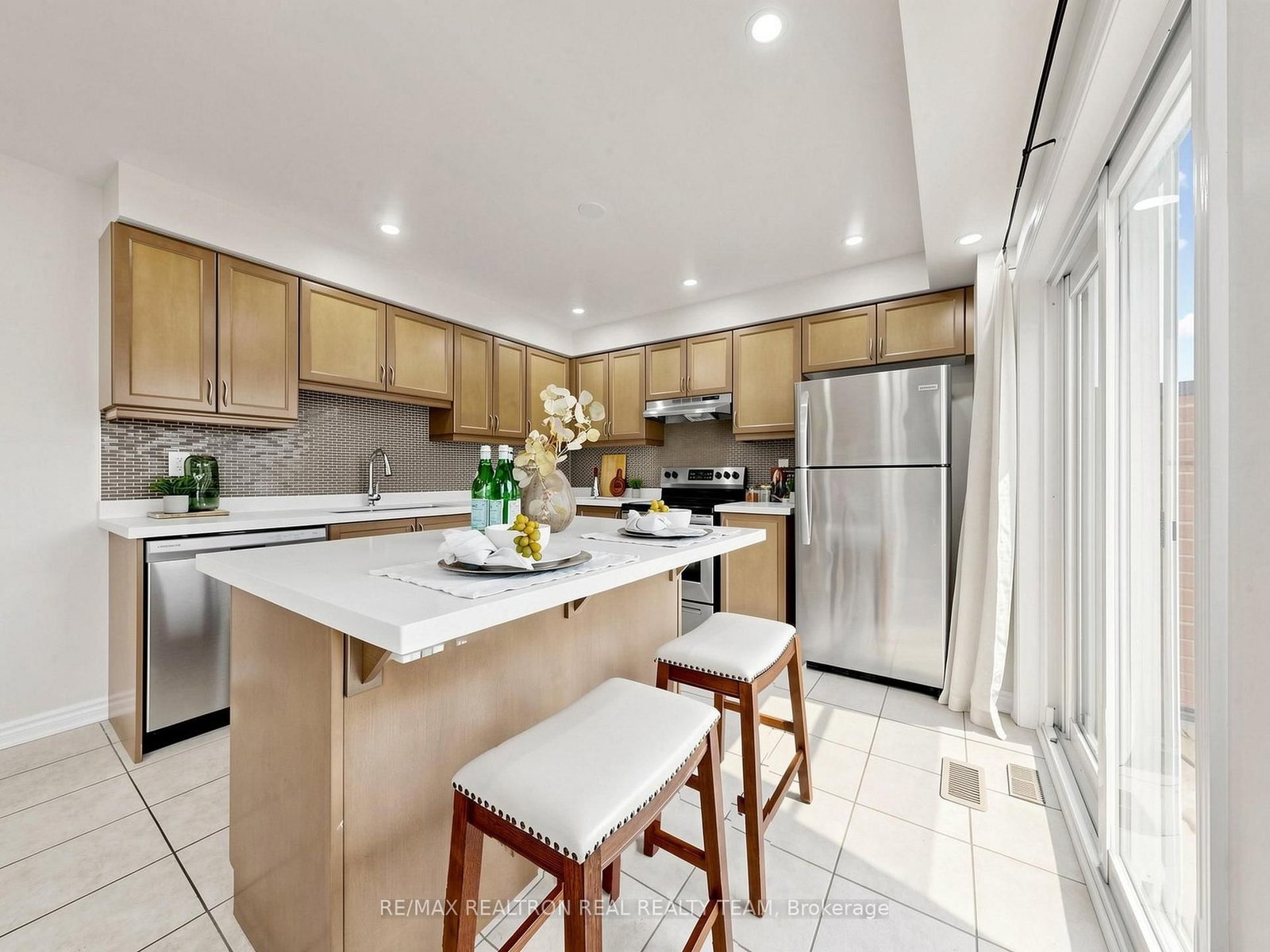 2708 Burkholder Drive • Pickering, ON photo 17