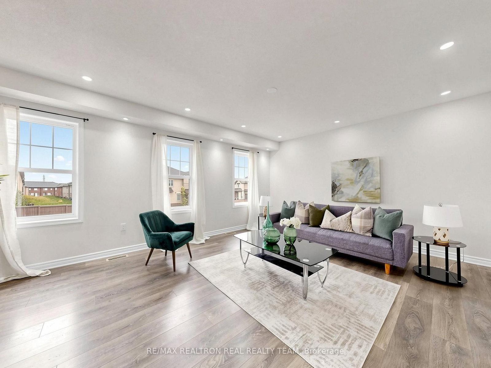 2708 Burkholder Drive • Pickering, ON photo 6