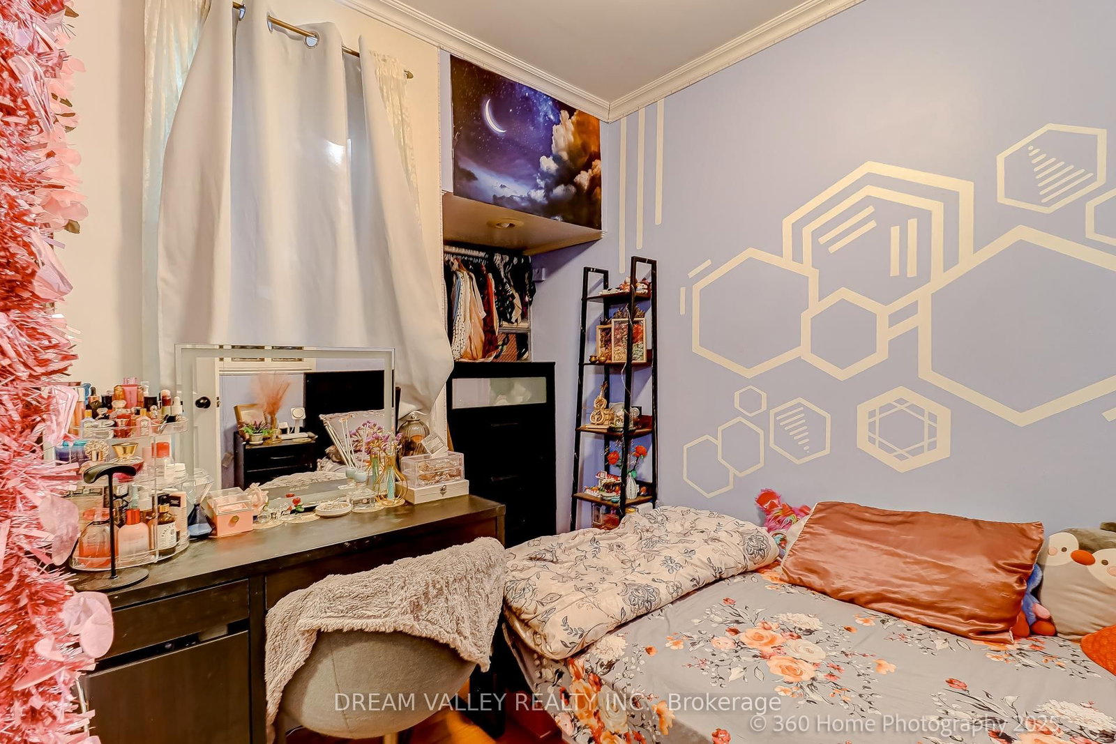 96 Laurel Avenue • Toronto, ON photo 11