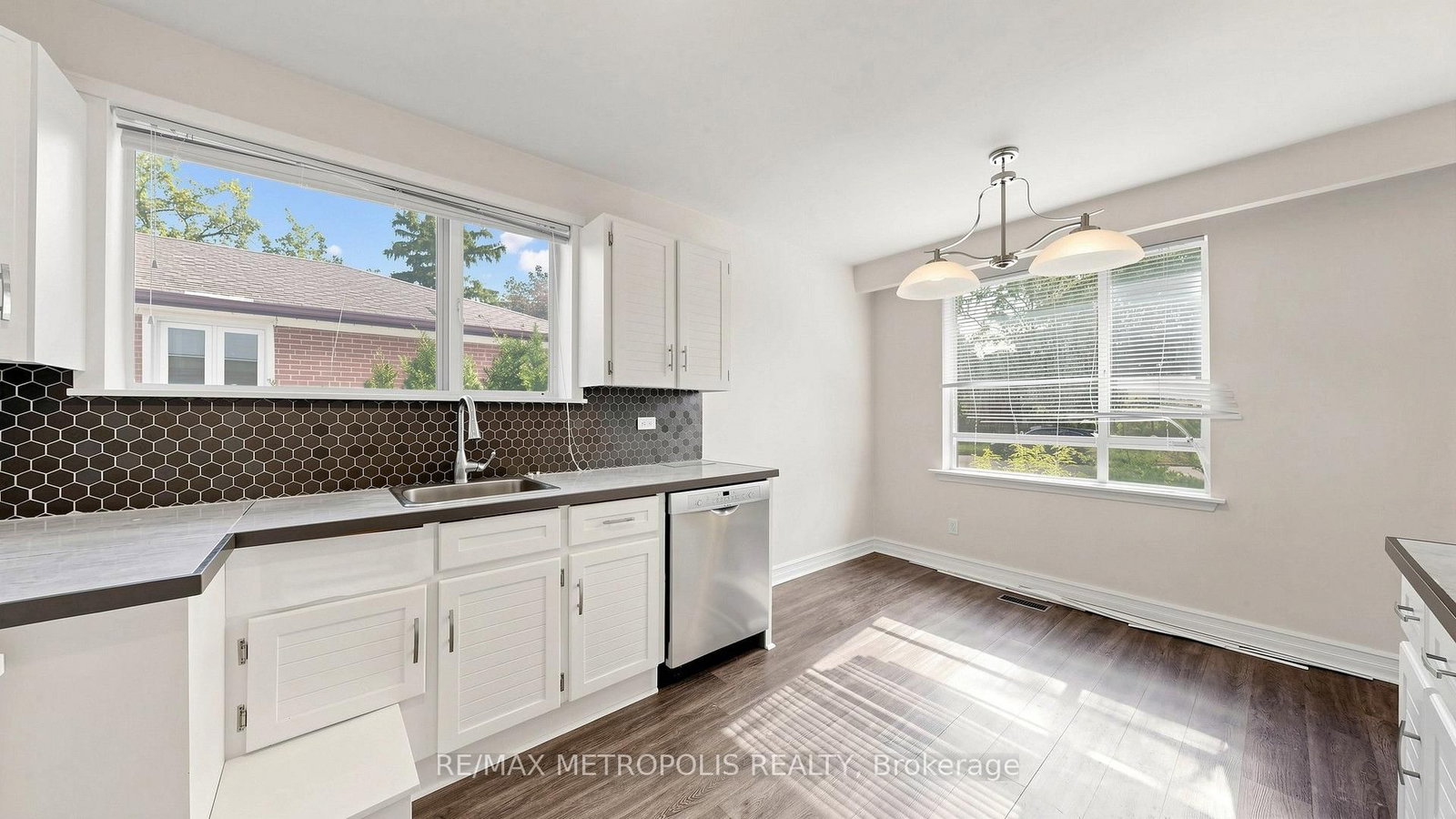 139 Pandora Circle • Toronto, ON photo 16