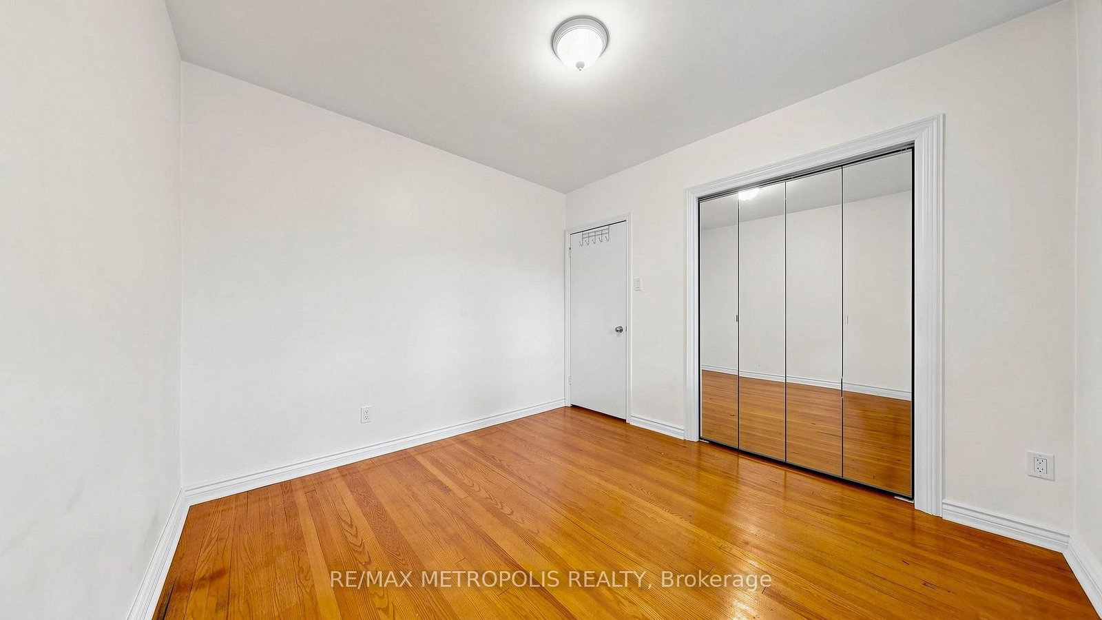 139 Pandora Circle • Toronto, ON photo 25