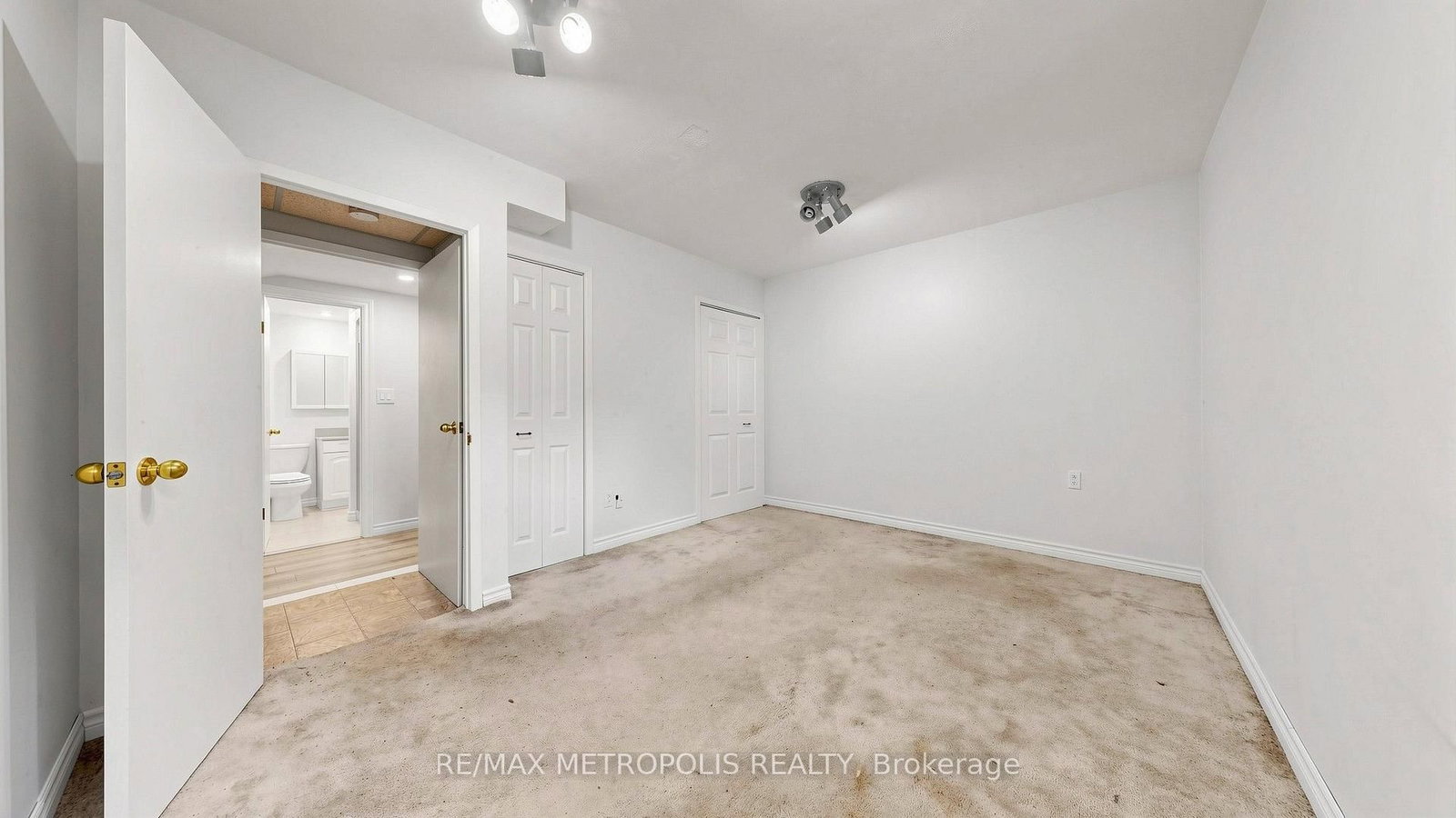 139 Pandora Circle • Toronto, ON photo 36