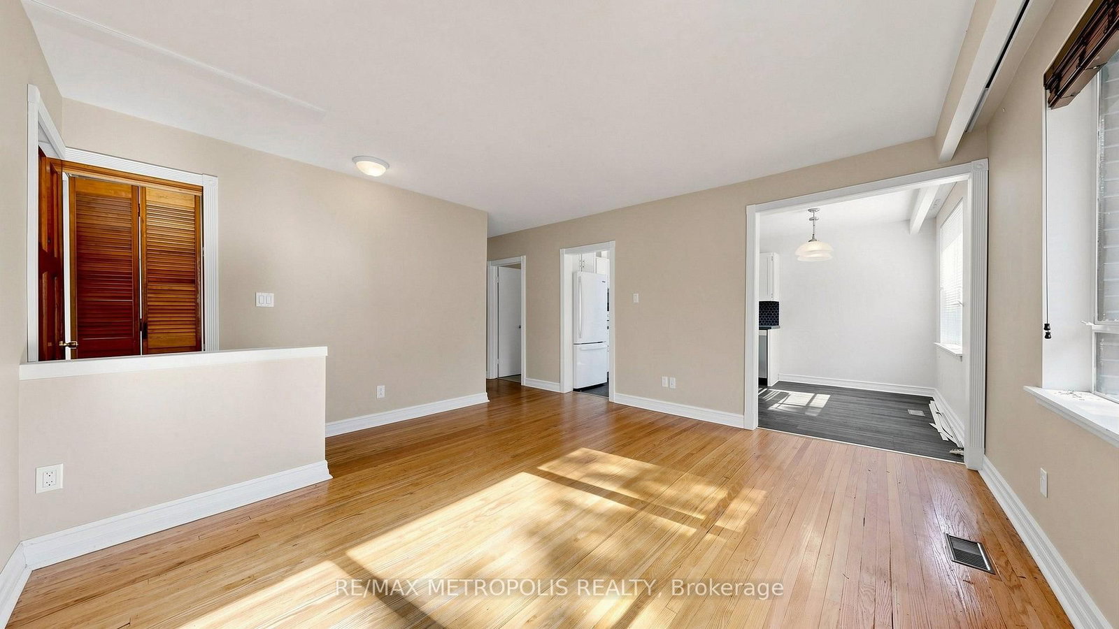 139 Pandora Circle • Toronto, ON photo 9