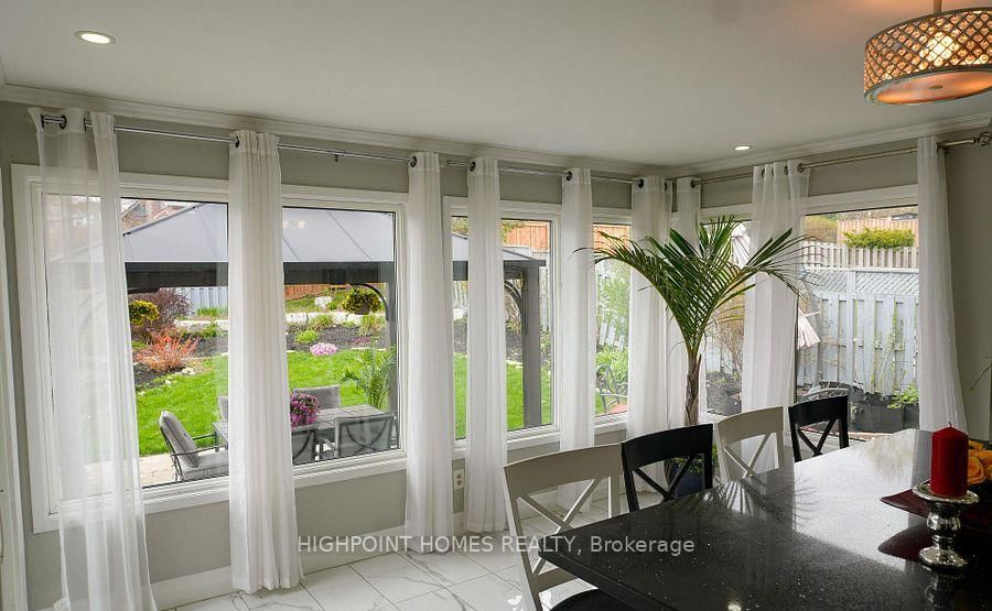 522 Powell Road • Whitby, ON photo 11