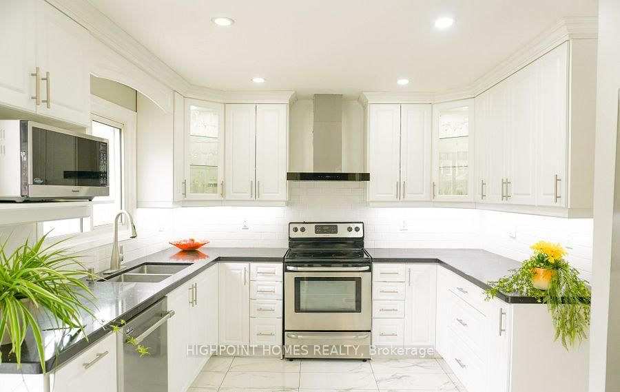 522 Powell Road • Whitby, ON photo 13