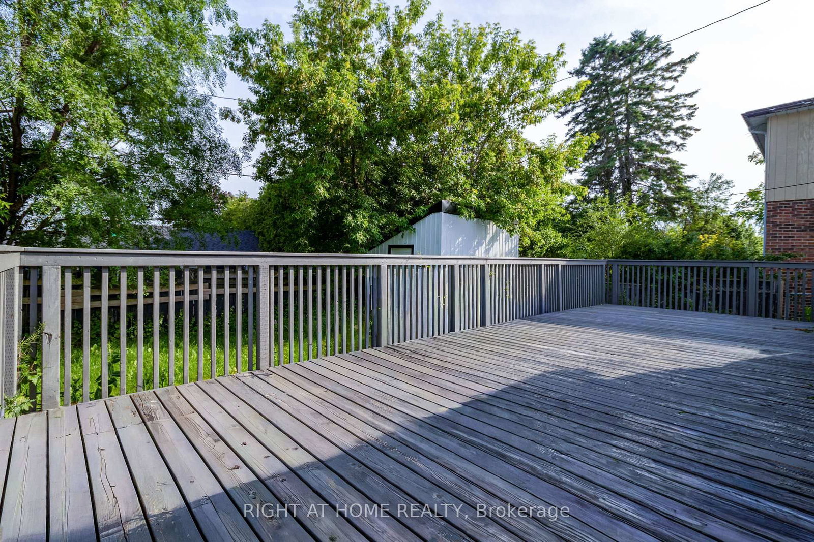 1327 Commerce Street • Pickering, ON photo 27