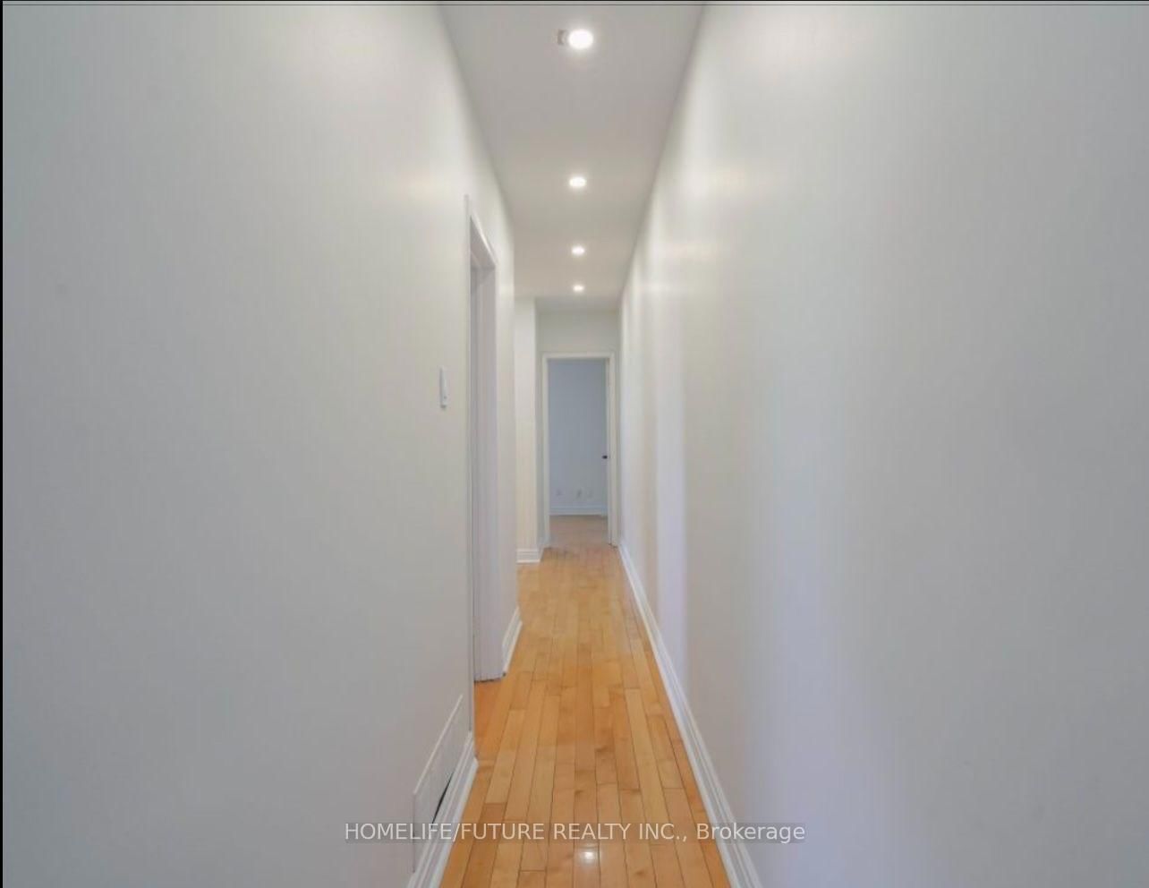 62 North Edgely Avenue • Toronto, ON photo 4