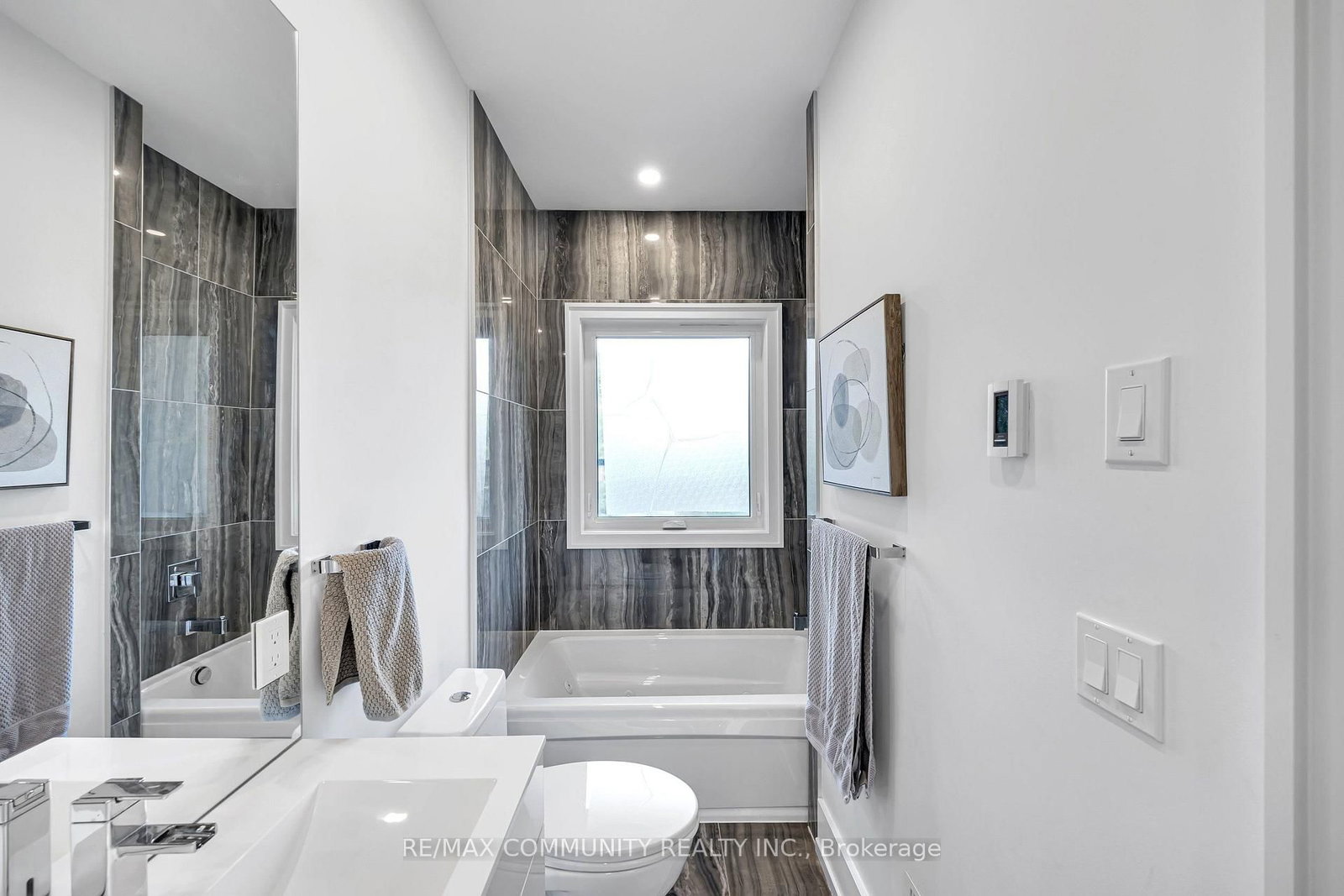 7 Derwyn Road • Toronto, ON photo 28