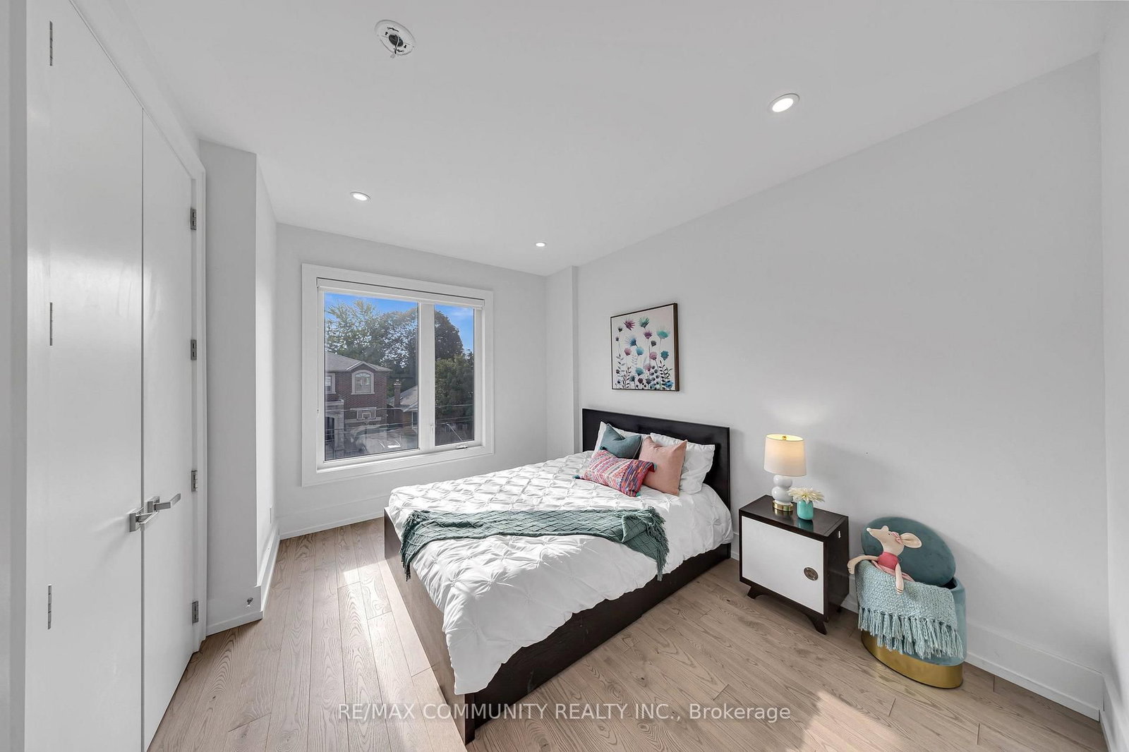 7 Derwyn Road • Toronto, ON photo 32