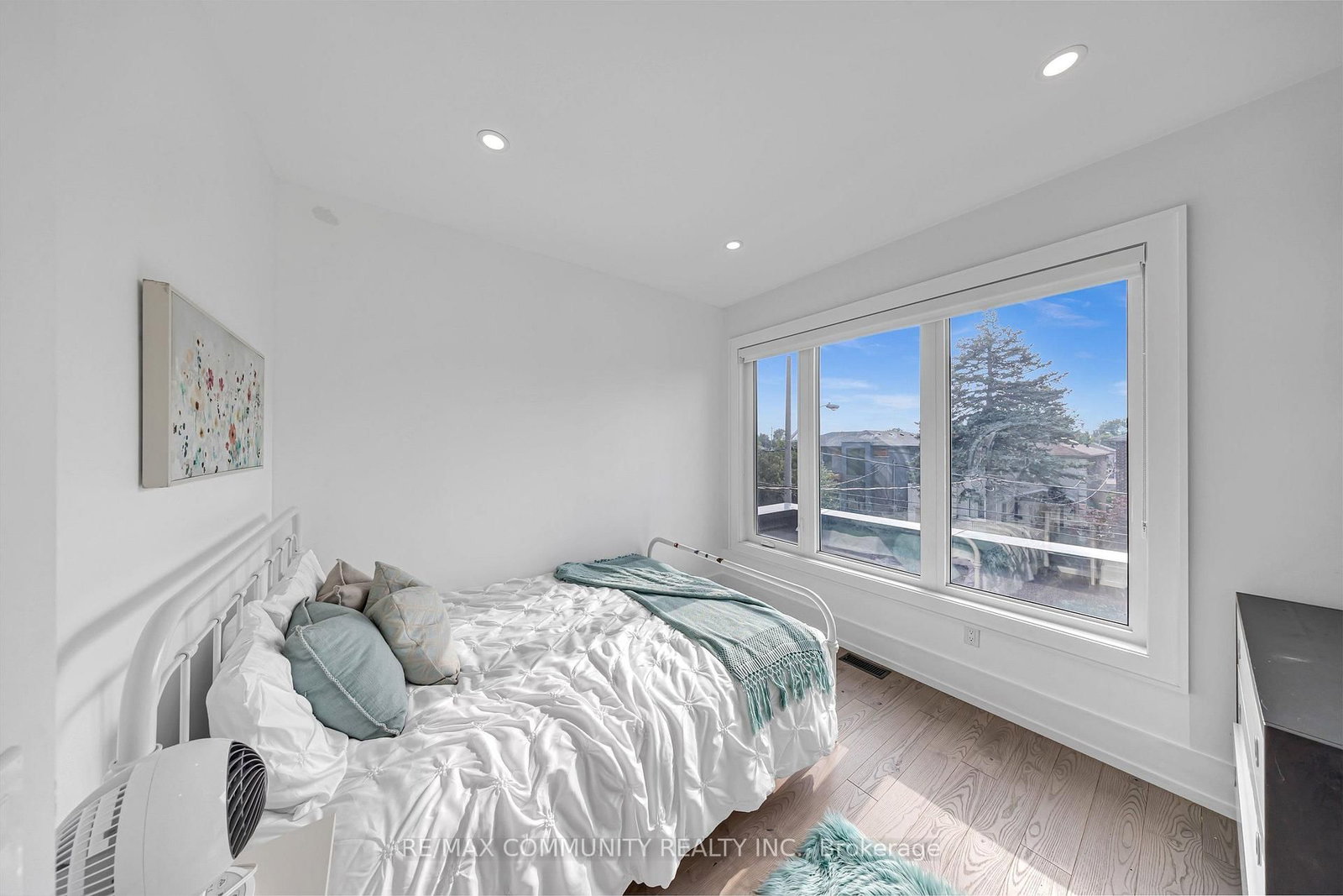 7 Derwyn Road • Toronto, ON photo 33