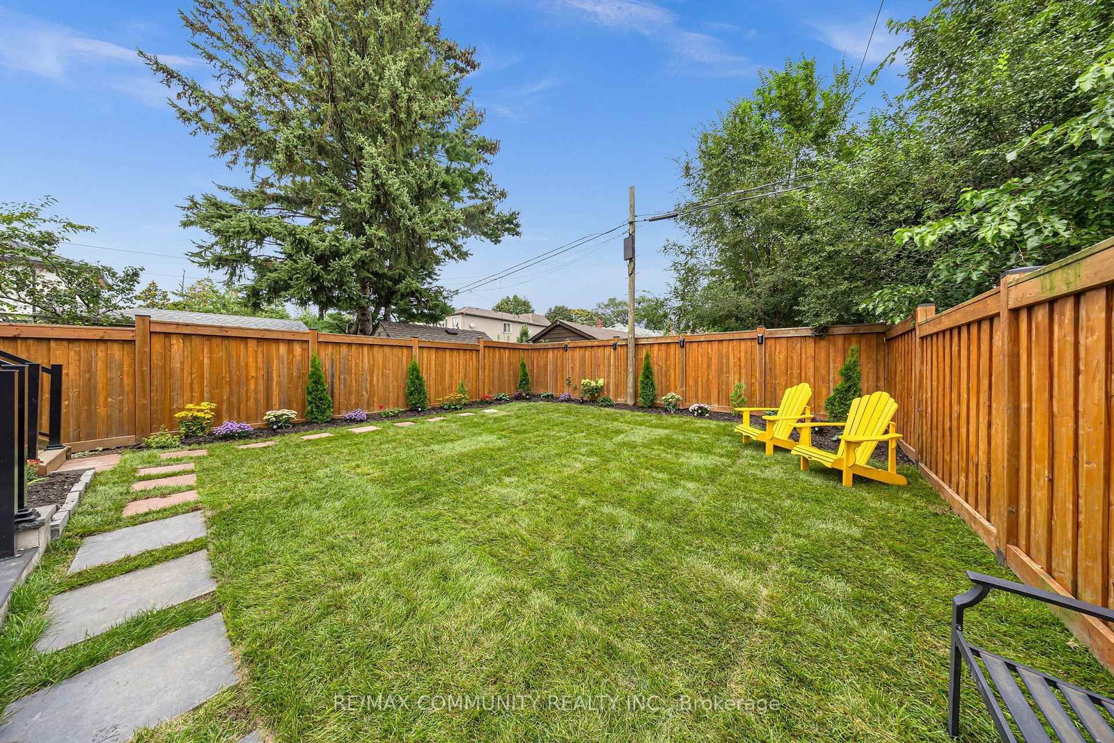 7 Derwyn Road • Toronto, ON photo 44