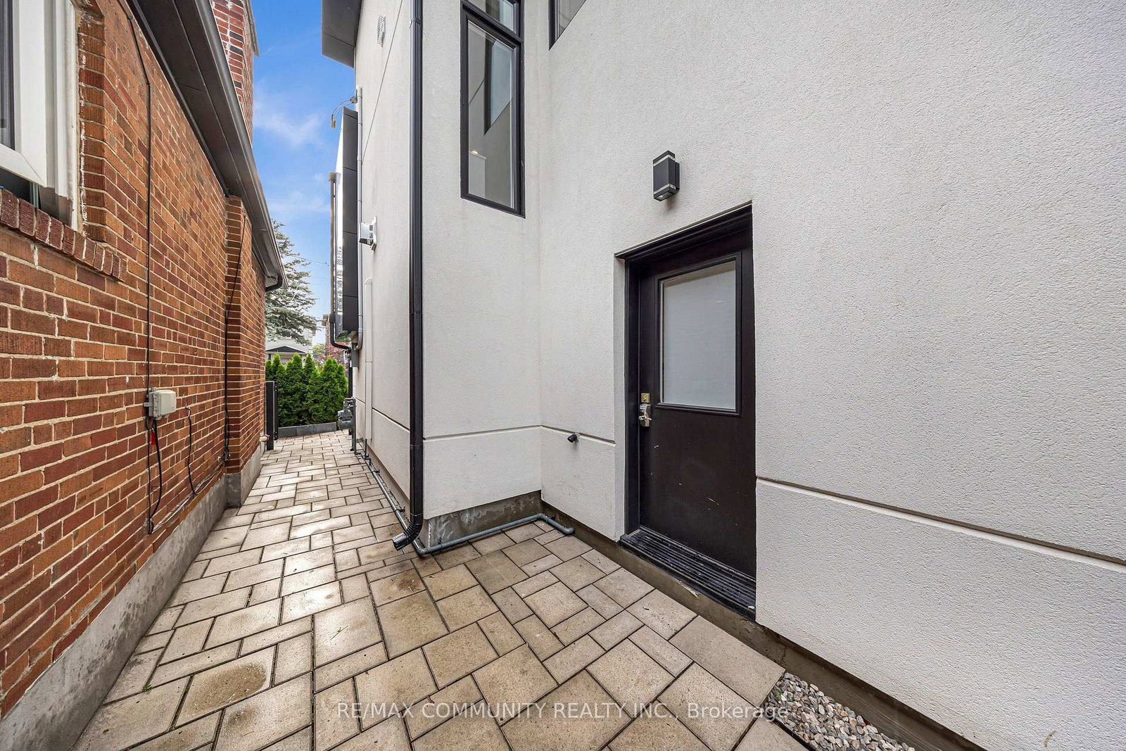 7 Derwyn Road • Toronto, ON photo 46