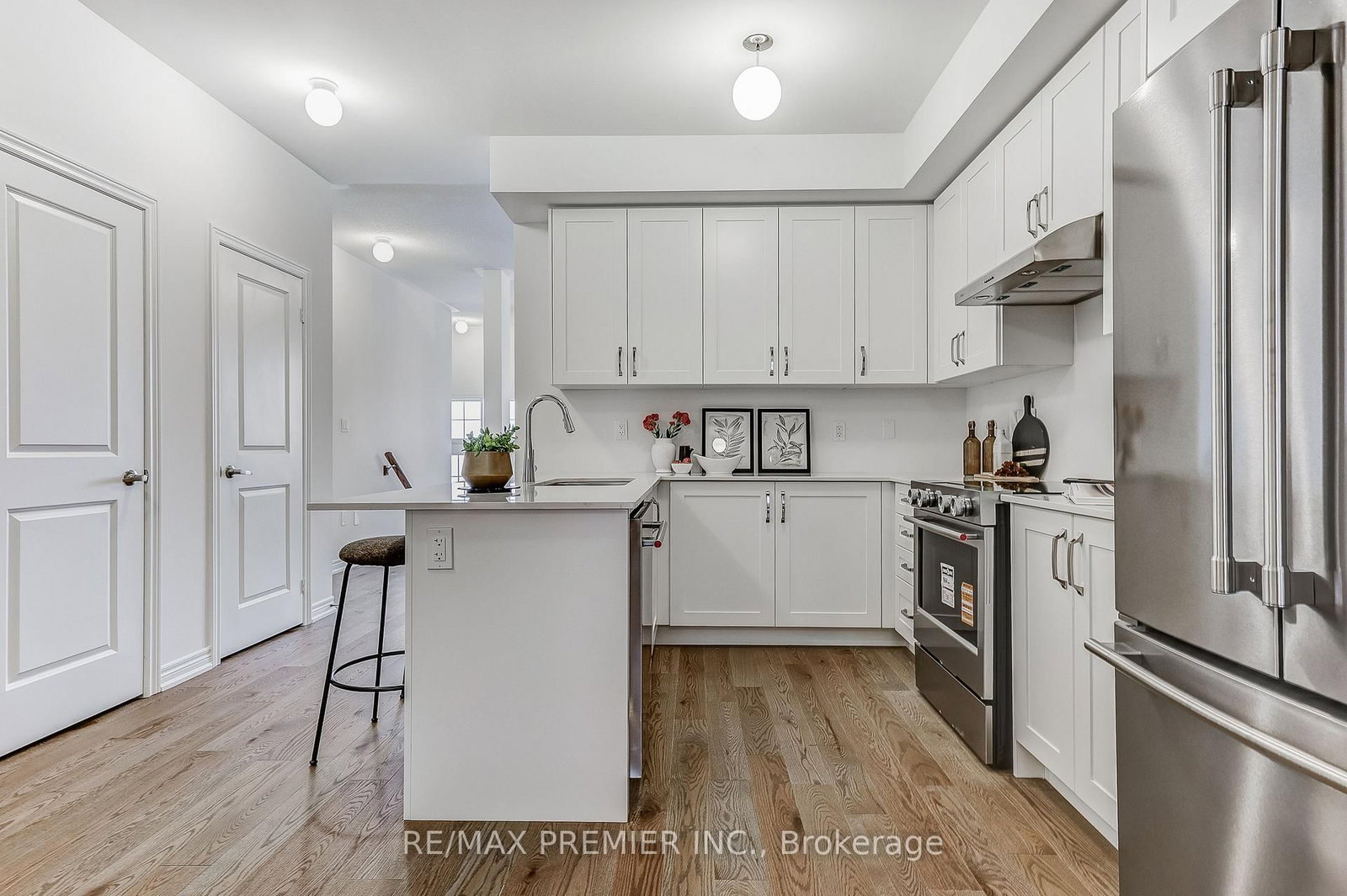 1228 Elizabeth Mackenzie Drive • Pickering, ON photo 15