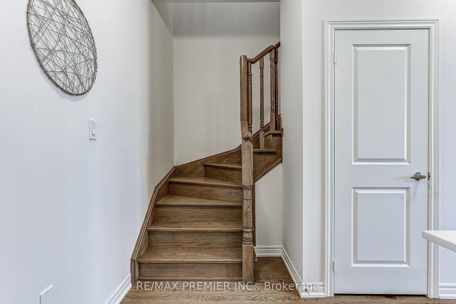 1228 Elizabeth Mackenzie Drive • Pickering, ON photo 29