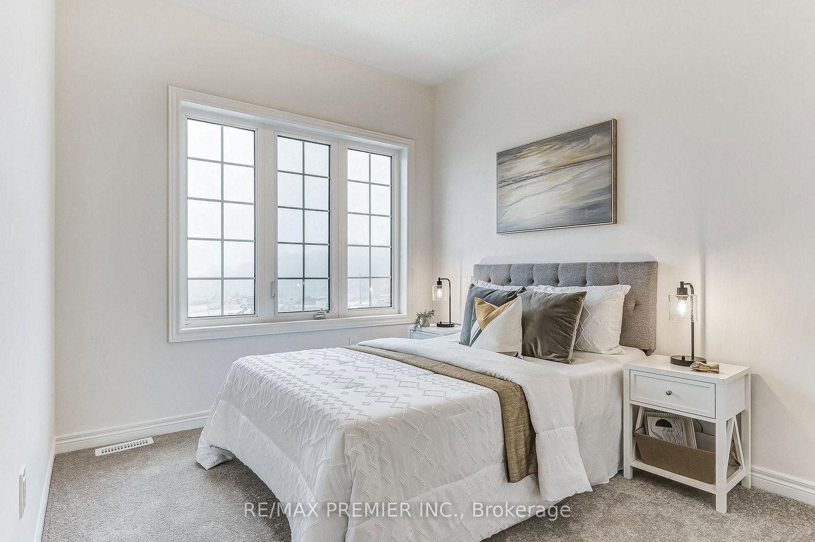 1228 Elizabeth Mackenzie Drive • Pickering, ON photo 32