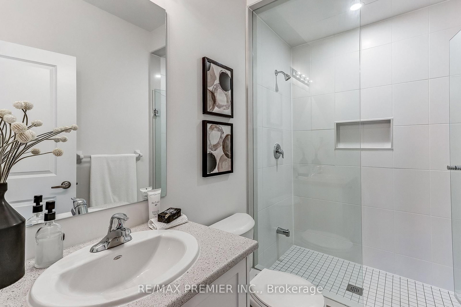 1228 Elizabeth Mackenzie Drive • Pickering, ON photo 49
