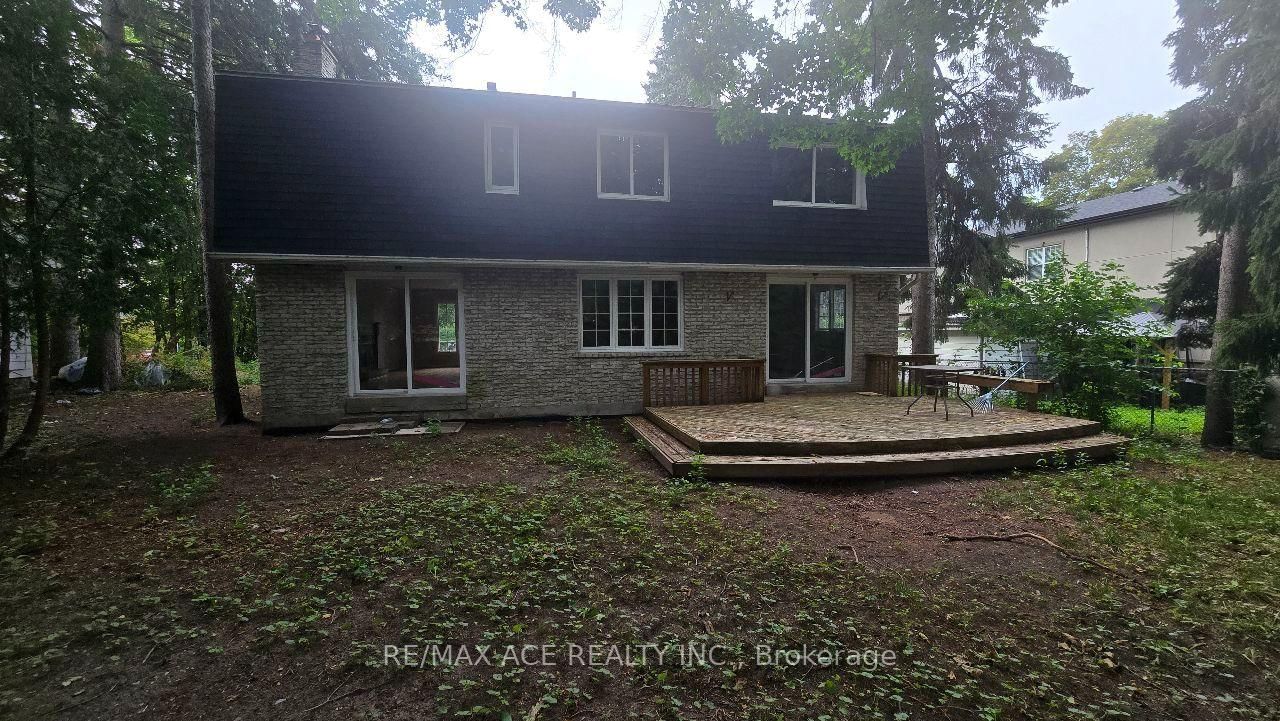 6158 Kingston Road, Toronto 3