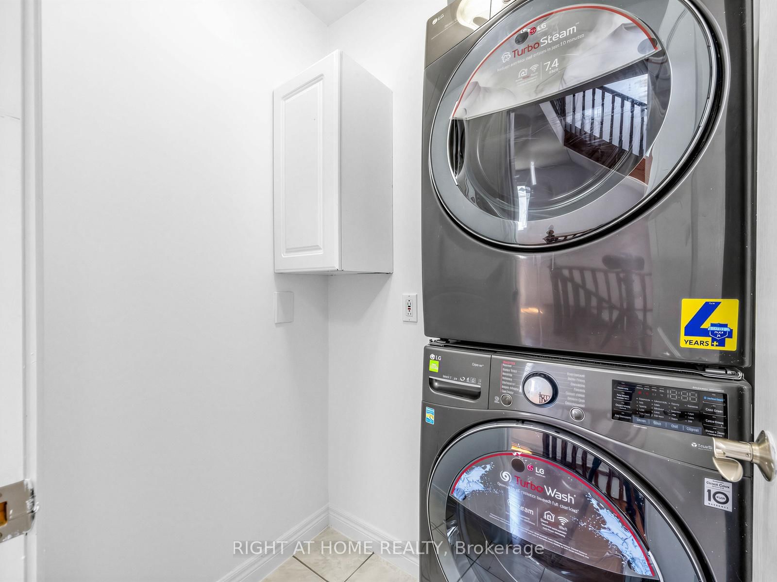 20 Kildonan Drive • Toronto, ON photo 15
