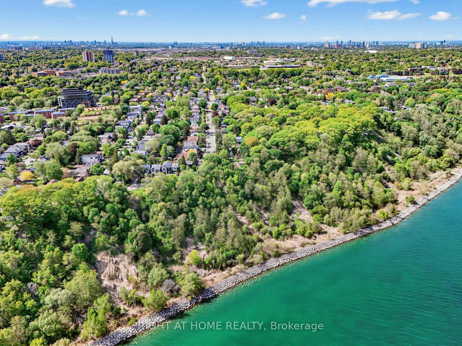 20 Kildonan Drive • Toronto, ON photo 42