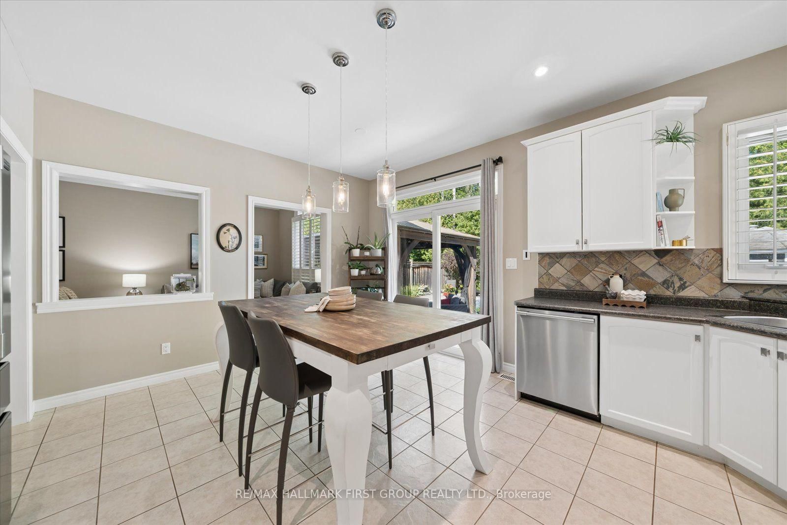 9 Pebblebrook Crescent • Whitby, ON photo 10