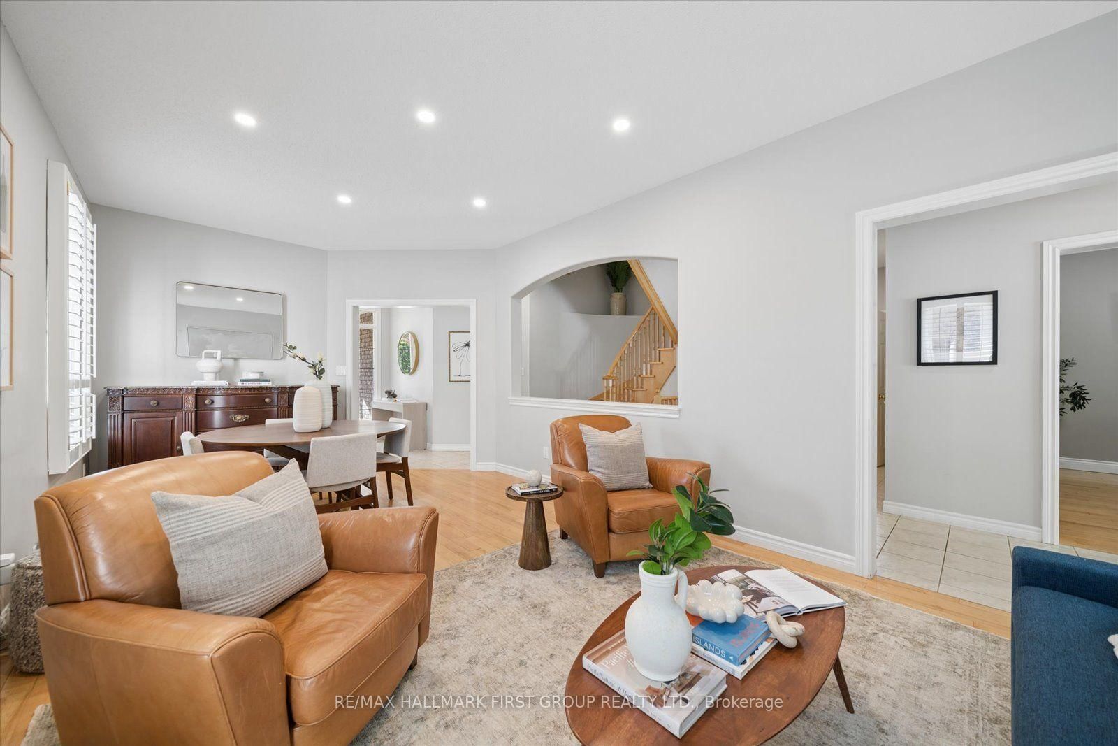9 Pebblebrook Crescent • Whitby, ON photo 5