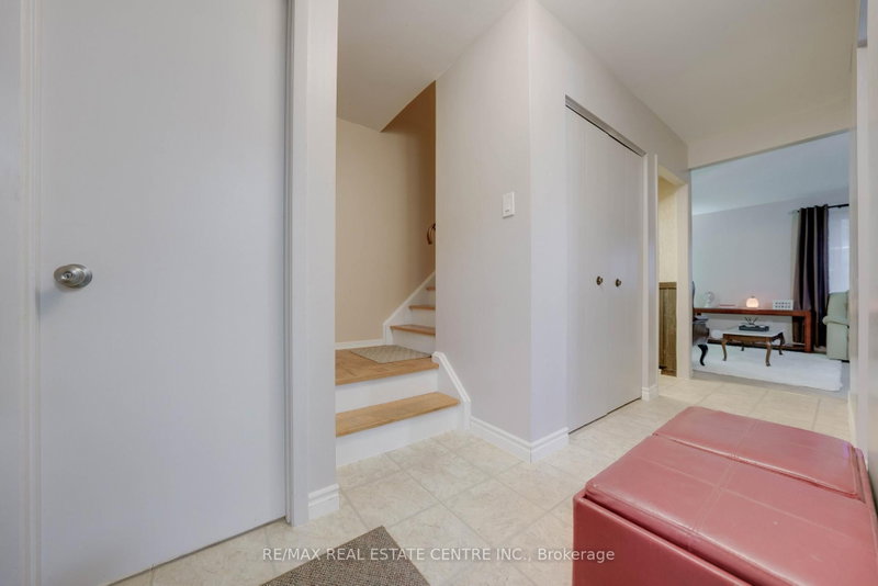 30 - 773 Military Trail