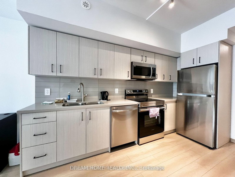 C3-207 - 3425 Sheppard Avenue E