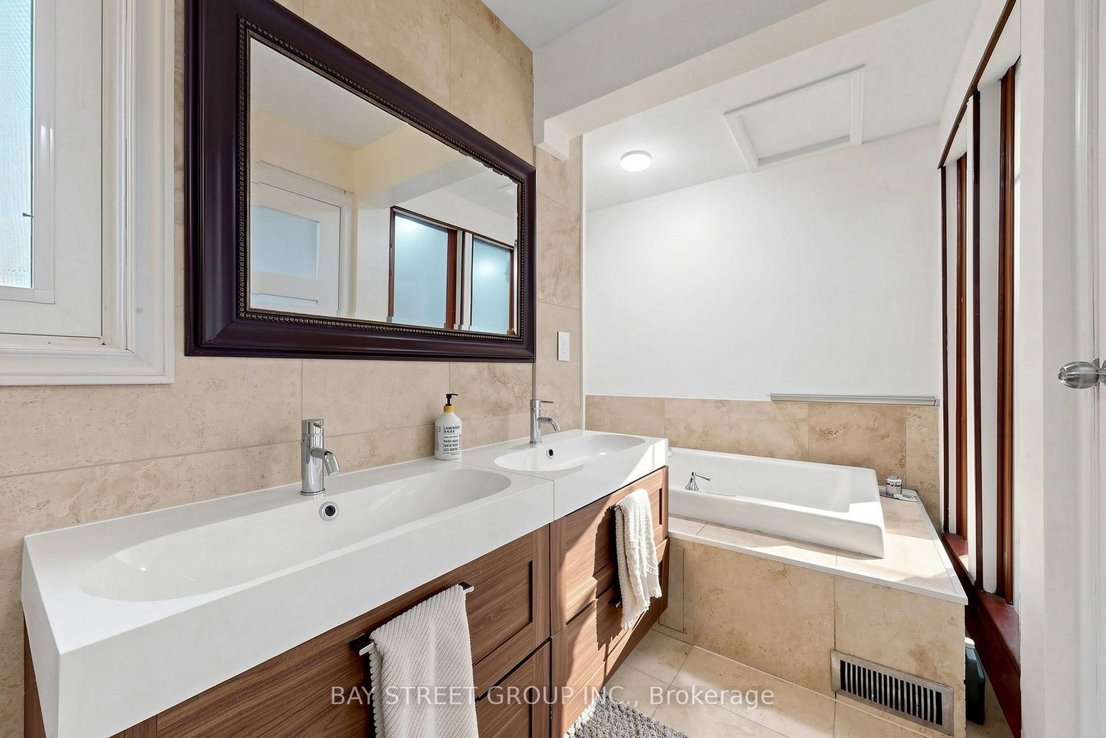 2334 Wildwood Crescent • Pickering, ON photo 23