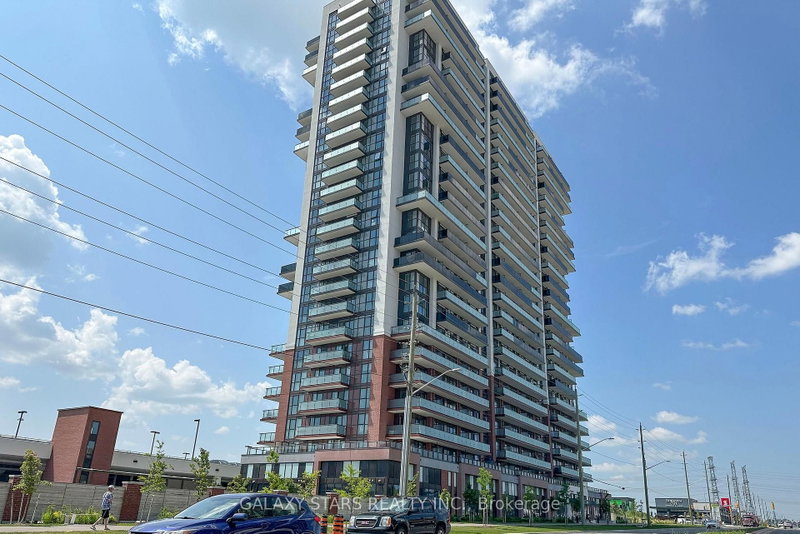 318 - 2550 Simcoe Street N