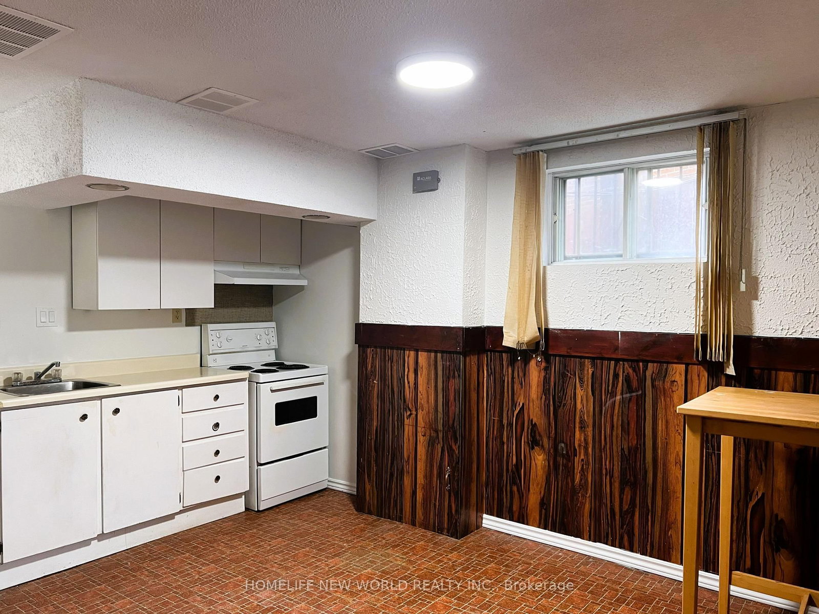 93 Crayford Drive • Toronto, ON photo 15
