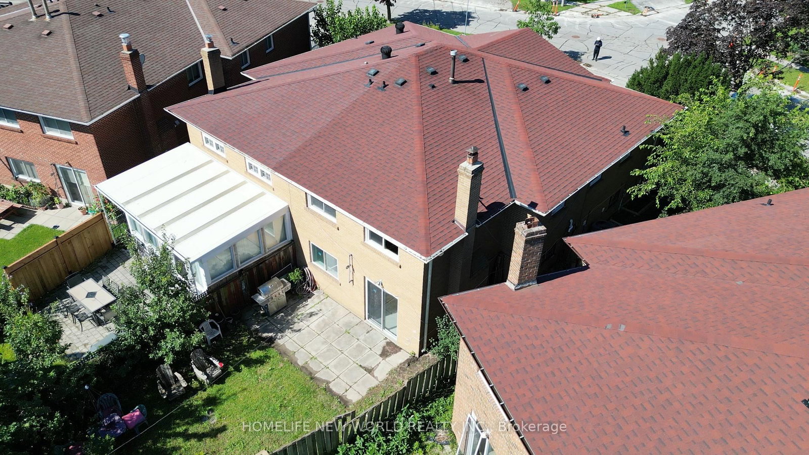93 Crayford Drive • Toronto, ON photo 4