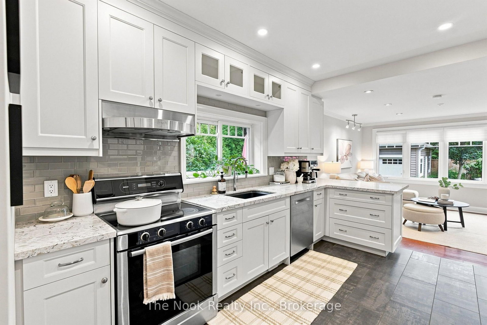 21 Westmoreland Avenue • Oshawa, ON photo 13