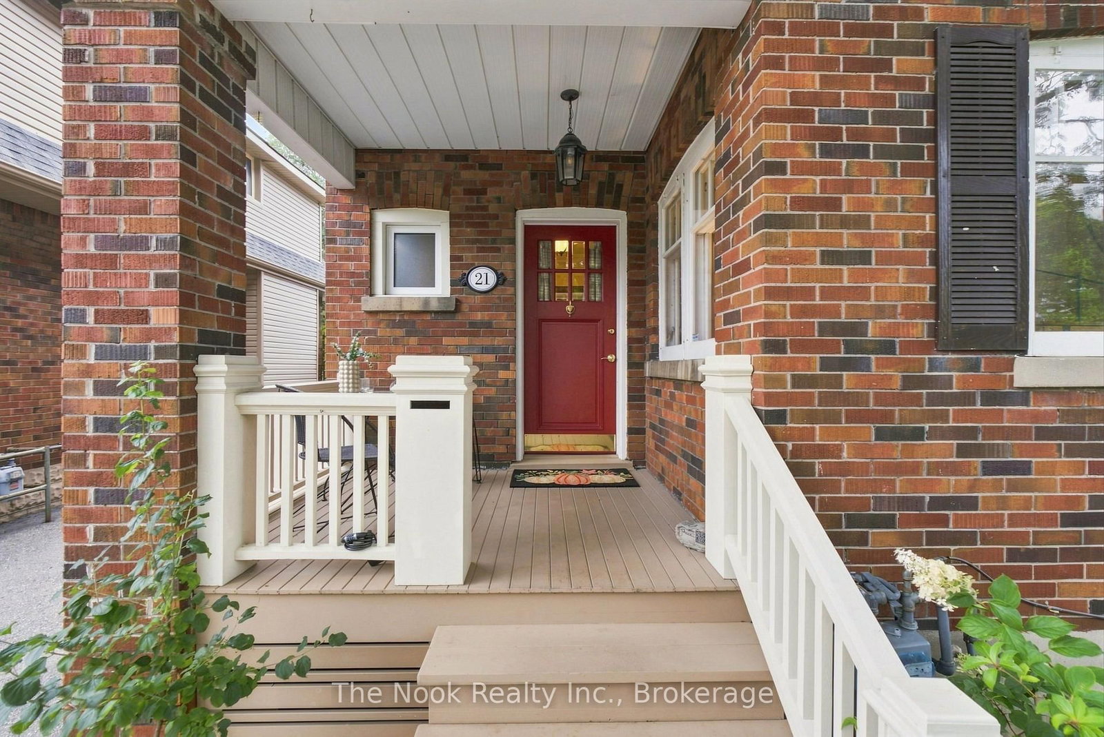 21 Westmoreland Avenue • Oshawa, ON photo 4