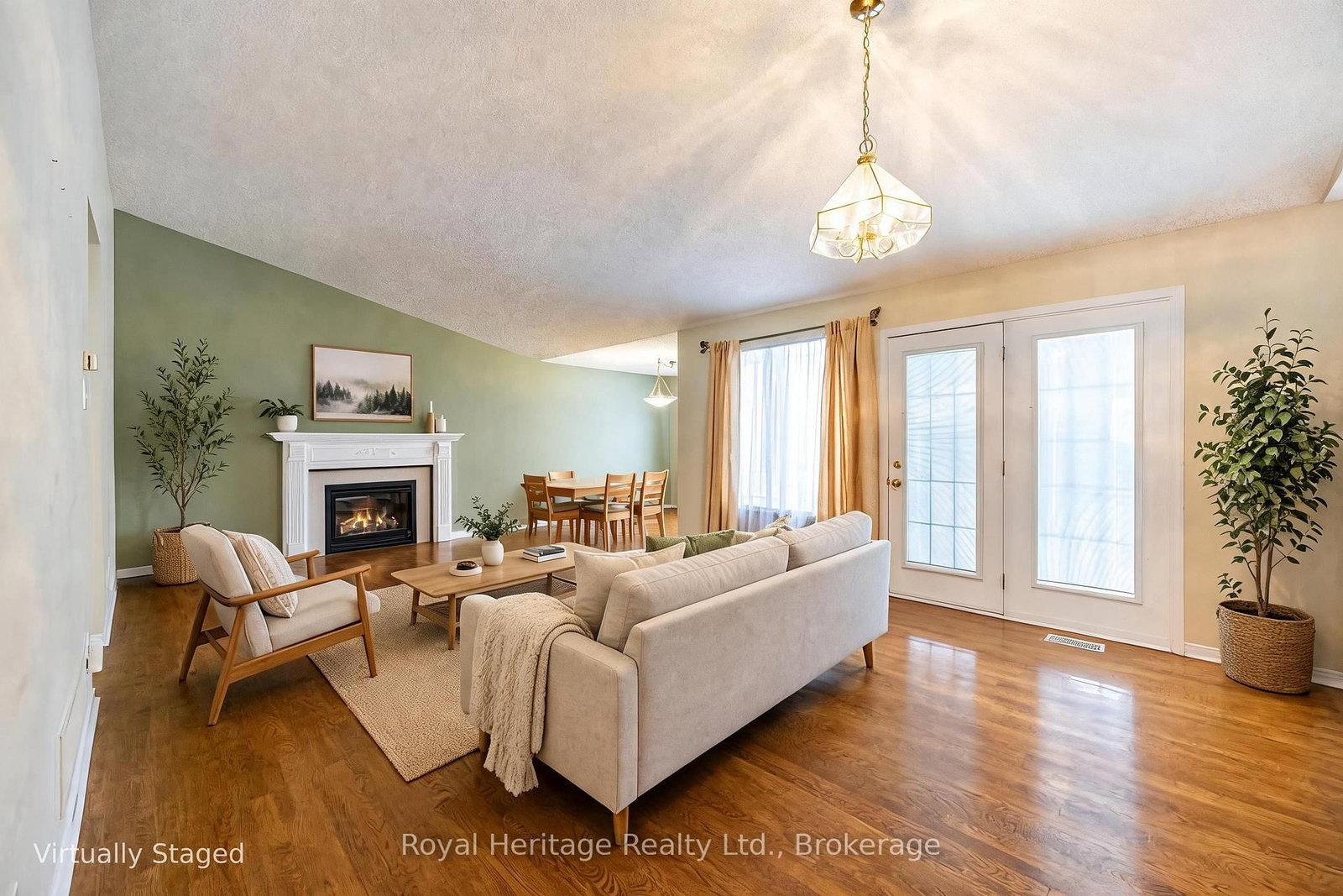 118 Bluffs Road • Clarington, ON photo 3