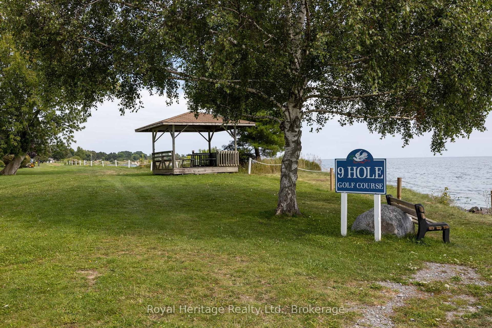 118 Bluffs Road • Clarington, ON photo 30