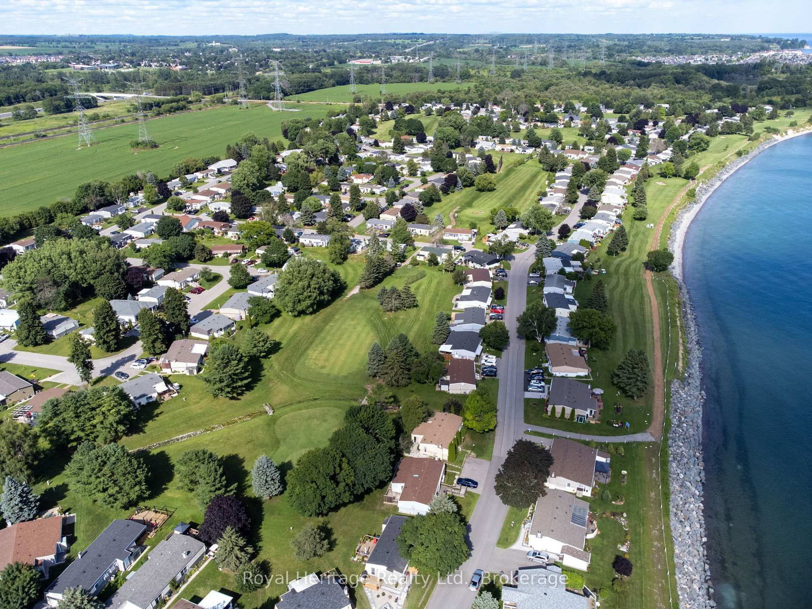 118 Bluffs Road • Clarington, ON photo 33