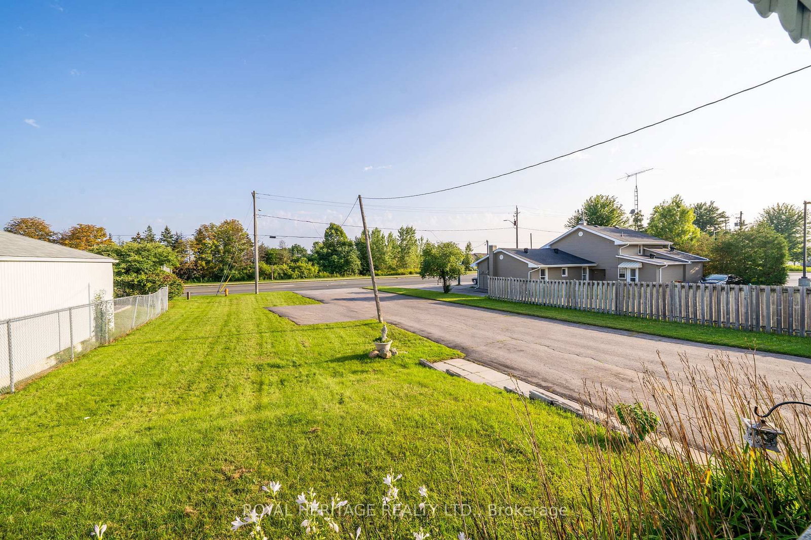 1000 Taunton Road E • Whitby, ON photo 25