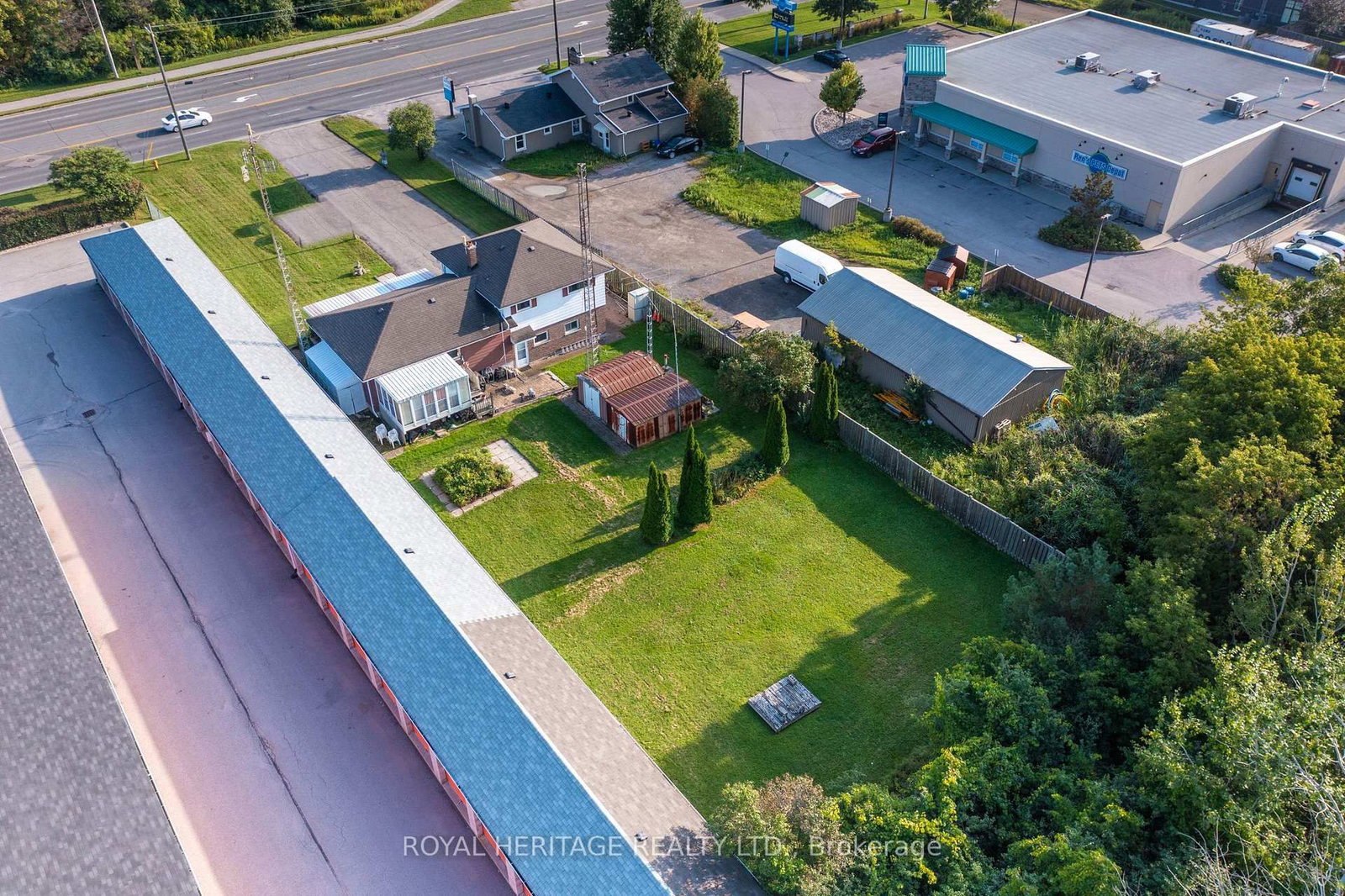 1000 Taunton Road E • Whitby, ON photo 9