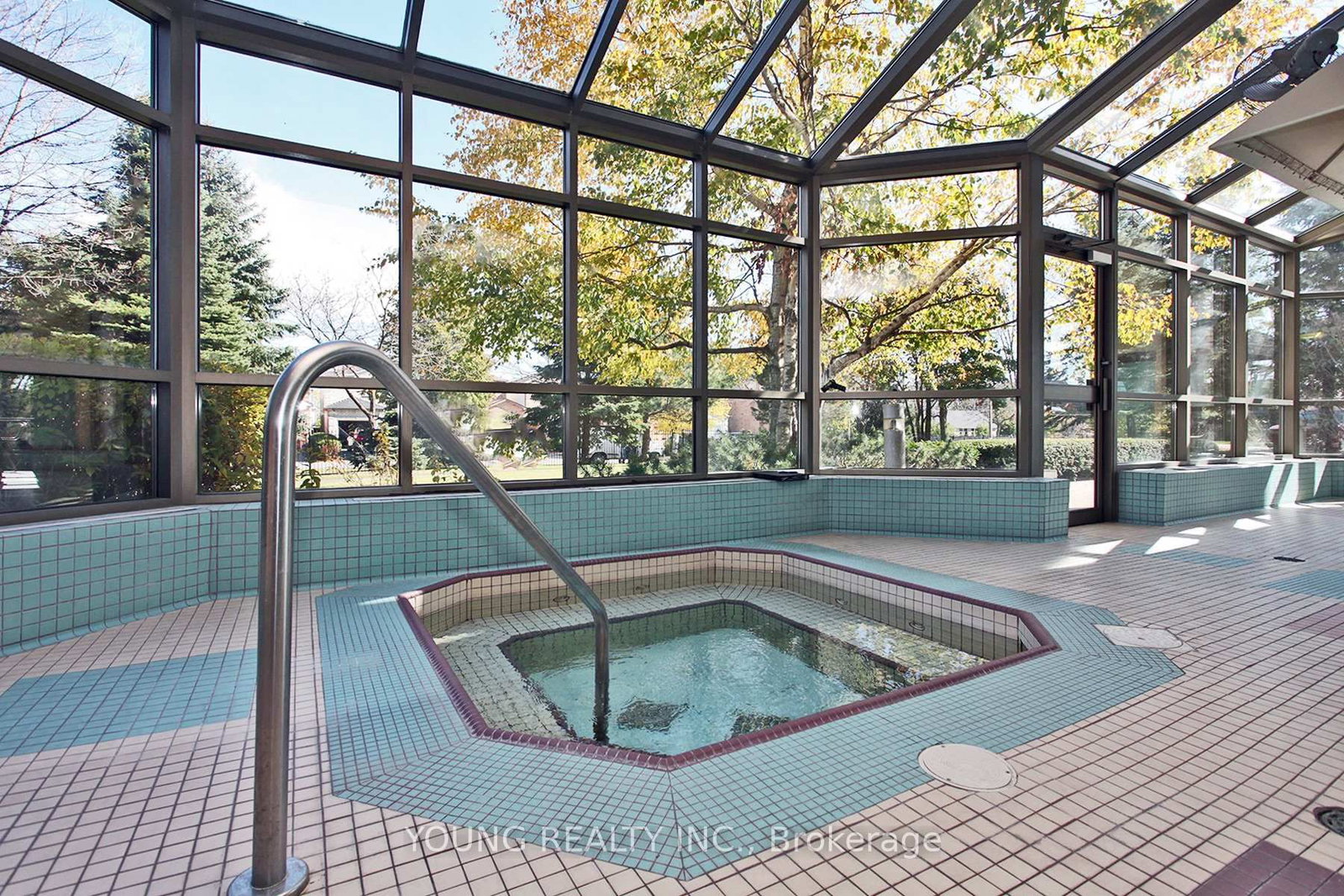 712 ROSSLAND Road E • #203 • Whitby, ON photo 30