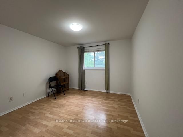 47 Horseley Hill Dr photo 4