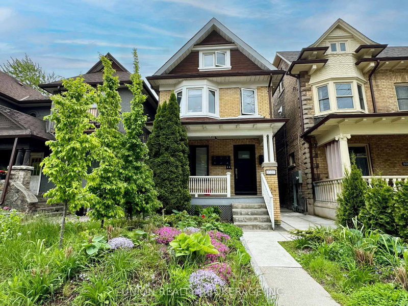Upper - 2137 Gerrard Street E