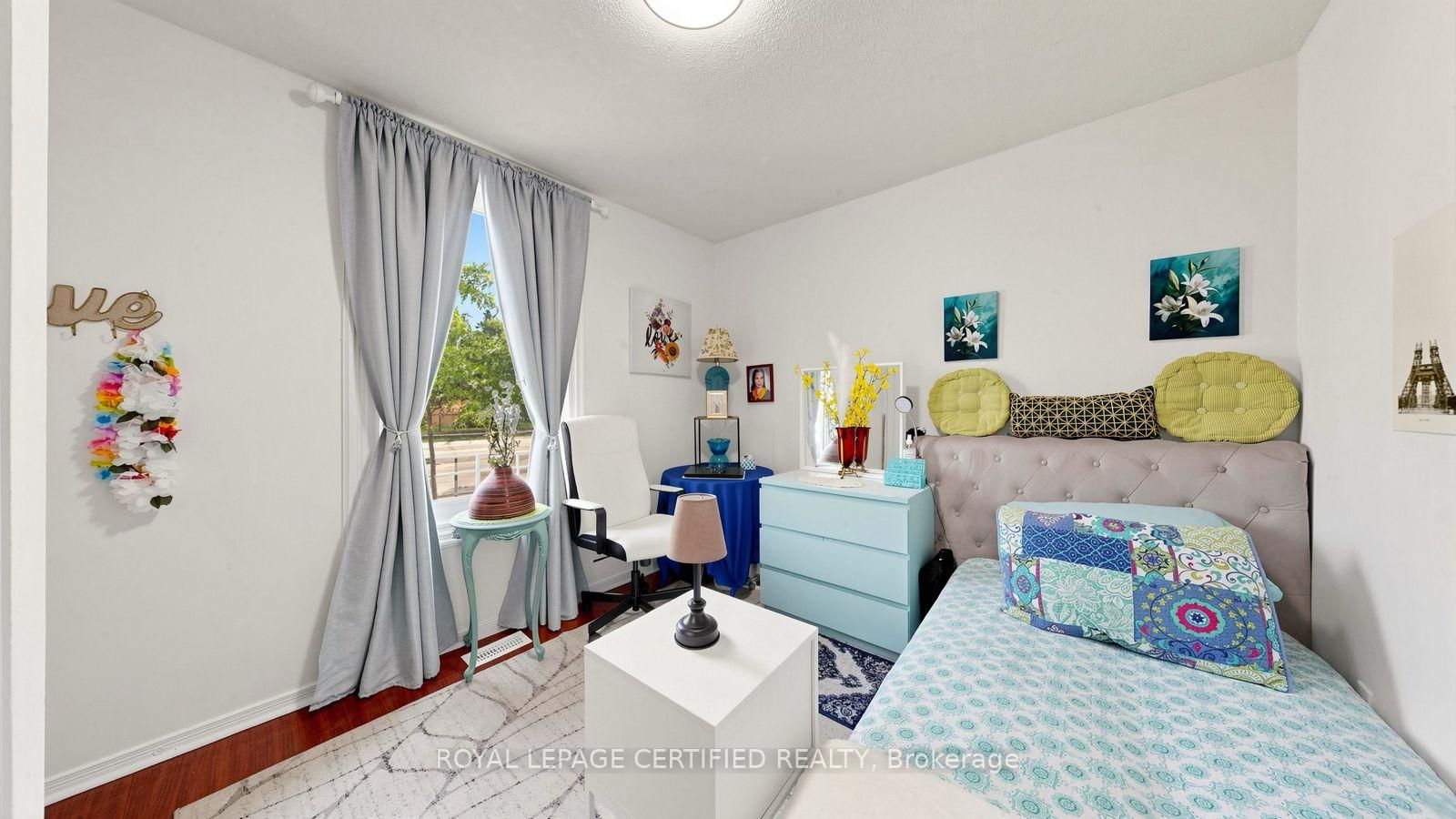 922A Danforth Road • Toronto, ON photo 12