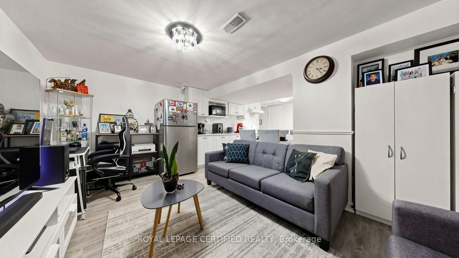 922A Danforth Road • Toronto, ON photo 19