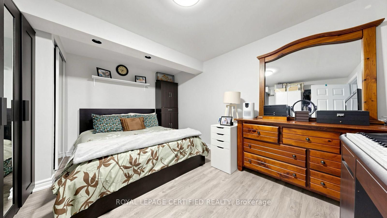922A Danforth Road • Toronto, ON photo 35