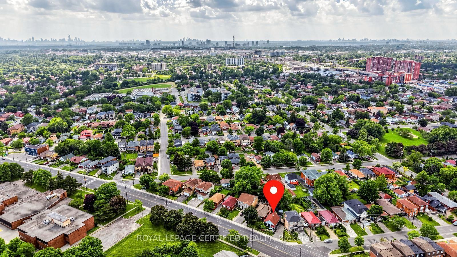 922A Danforth Road • Toronto, ON photo 41
