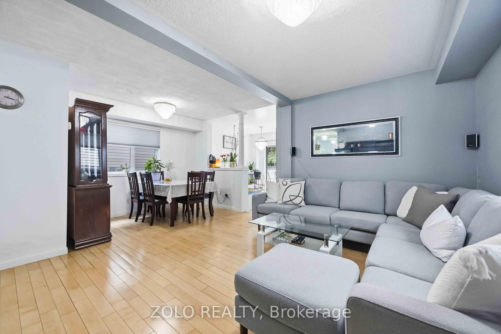 82 Piperbrook Crescent • Toronto, ON photo 6