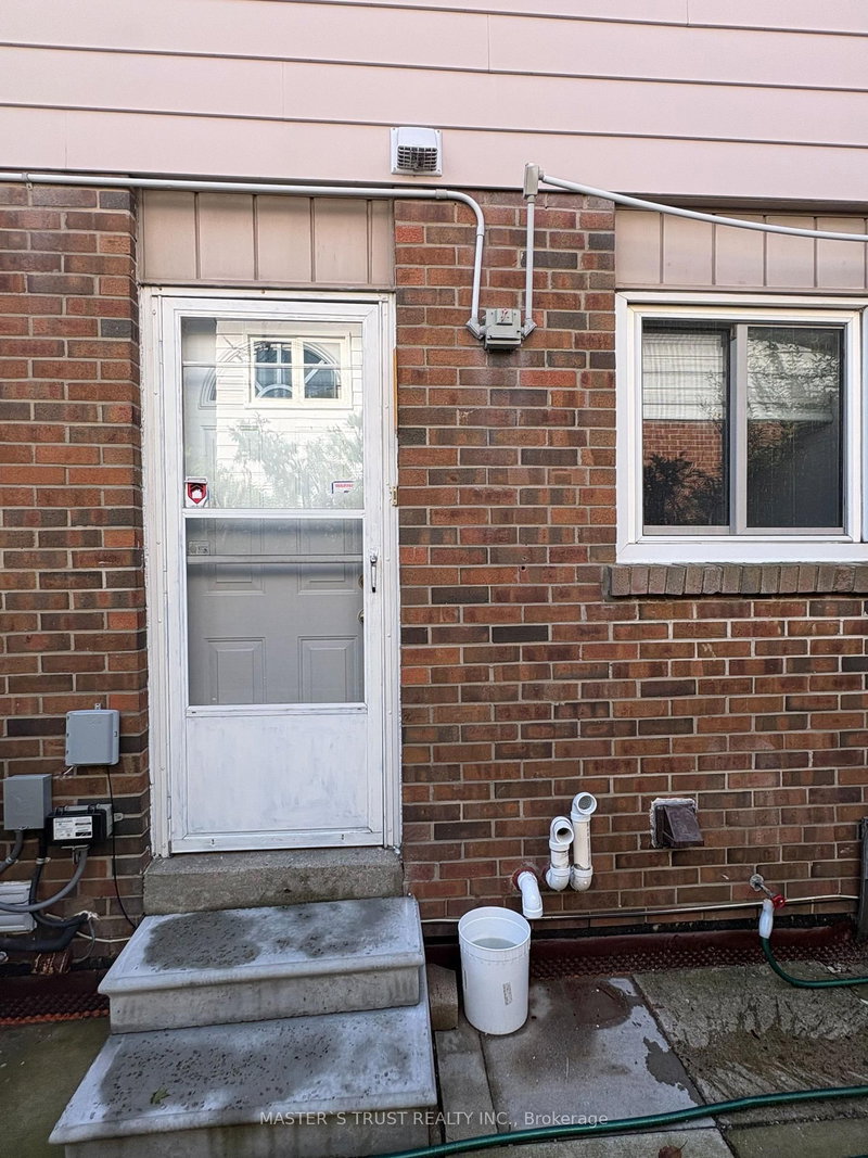 27 Hornshill Drive