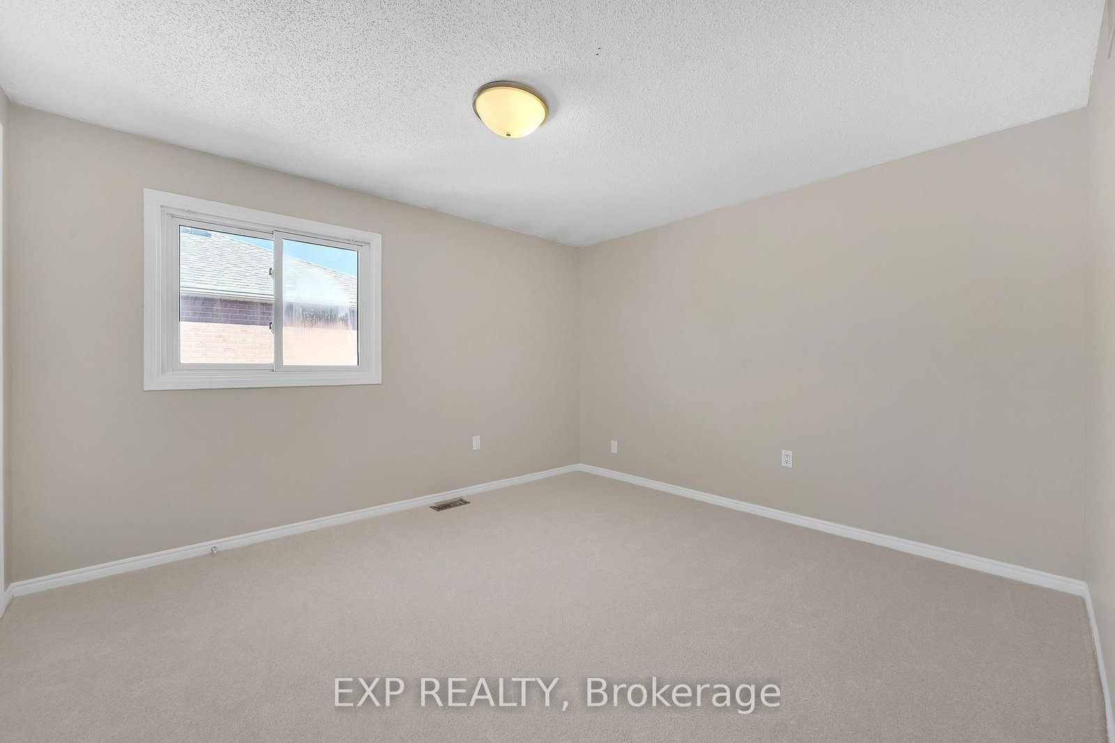 955 Snowbird Street • Oshawa, ON photo 29